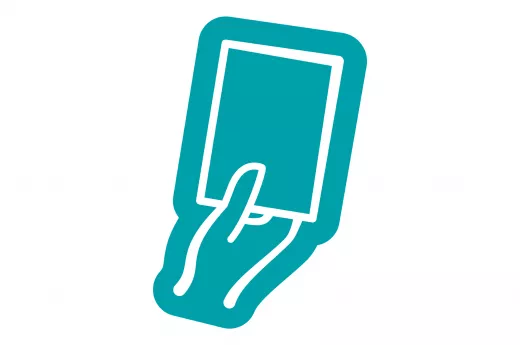 Eine stilisierte Hand hält einen Stimmzettel hoch